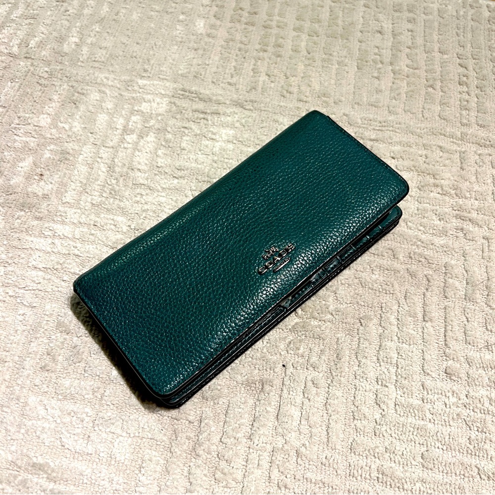Coach SLIM Pebble Leather Wallet